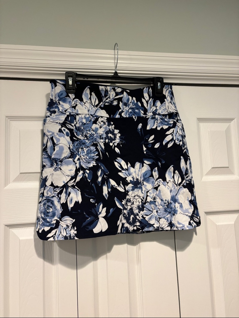 S.C. & Co. Skort in Navy and White